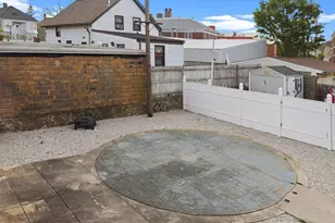 55 Salisbury St, New Bedford, MA 02744 - Photo 33