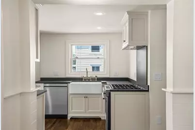10 Mayflower Ave, Hull, MA 02045 - Photo 9