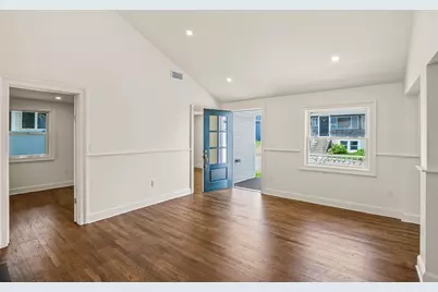 10 Mayflower Ave, Hull, MA 02045 - Photo 5