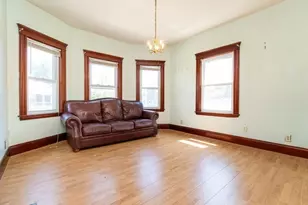9 Cedrus Ave, Boston, MA 02131 - Photo 11