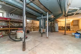 9 Cedrus Ave, Boston, MA 02131 - Photo 37