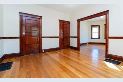 9 Cedrus Ave, Boston, MA 02131 - Photo 5