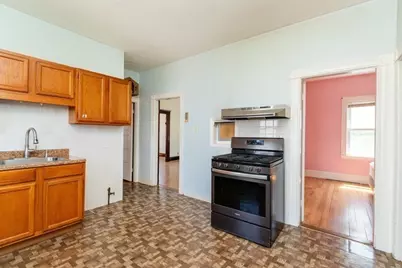 9 Cedrus Ave, Boston, MA 02131 - Photo 15