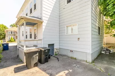 9 Cedrus Ave, Boston, MA 02131 - Photo 31