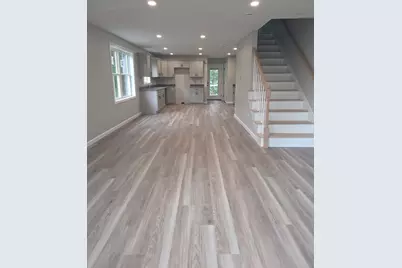 71 Pine St #A, Warren, MA 01083 - Photo 5