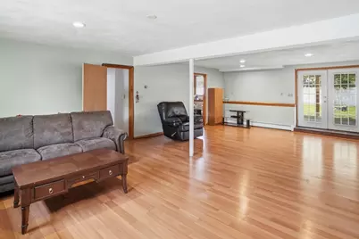 10 Barnes Ave, Salem, MA 01970 - Photo 23