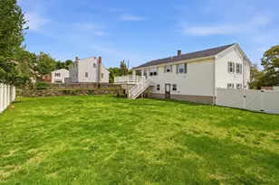 10 Barnes Ave, Salem, MA 01970 - Photo 3