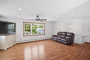 10 Barnes Ave, Salem, MA 01970 - Photo 5