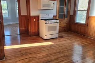 121 Hope Ave, Worcester, MA 01603 - Photo 7