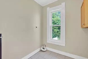 658 Union St, Springfield, MA 01109 - Photo 29