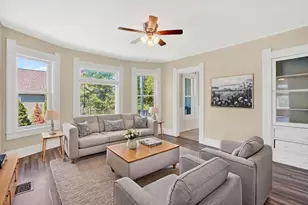 658 Union St, Springfield, MA 01109 - Photo 11