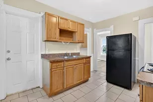 658 Union St, Springfield, MA 01109 - Photo 25