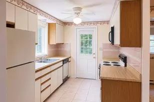 14 Fallon Ct, Quincy, MA 02169 - Photo 5
