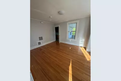 13 Knowlton St #2, Beverly, MA 01915 - Photo 3