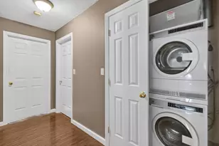521 Hampton Way, Abington, MA 02351 - Photo 17
