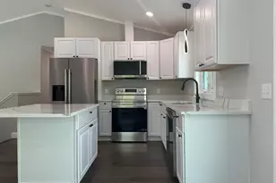 102 Wells Rd, Becket, MA 01223 - Photo 13