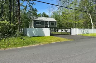 102 Wells Rd, Becket, MA 01223 - Photo 5