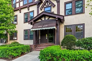 1734 Commonwealth Ave, Boston, MA 02135 - Photo 35
