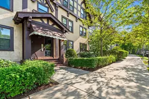1734 Commonwealth Ave, Boston, MA 02135 - Photo 31
