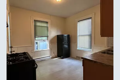 26 Hebron Street, Springfield, MA 01107 - Photo 7
