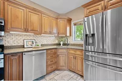 38 Gifford Dr, Worcester, MA 01606 - Photo 17