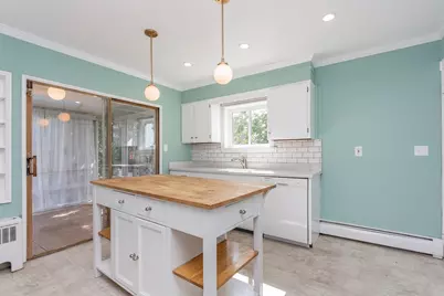 724 High Street, Fall River, MA 02720 - Photo 9