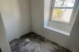 395 W Fourth St, Boston, MA 02127 - Photo 15