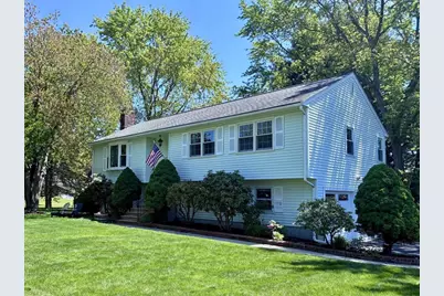 33 Tomahawk Dr., Northborough, MA 01532 - Photo 1