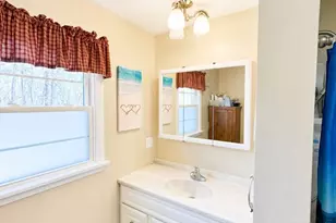 48 Sullivan Dr, Northbridge, MA 01588 - Photo 7