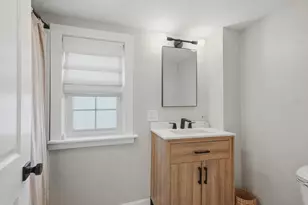 31 Houghton St, Woburn, MA 01801 - Photo 27
