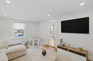 31 Houghton St, Woburn, MA 01801 - Photo 13