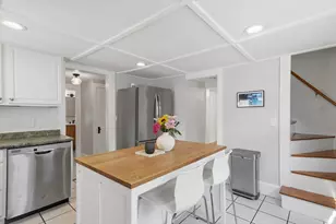 31 Houghton St, Woburn, MA 01801 - Photo 17