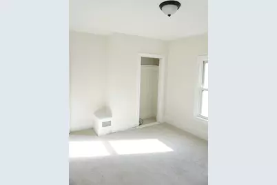 18 Sutherland St, Lowell, MA 01850 - Photo 25