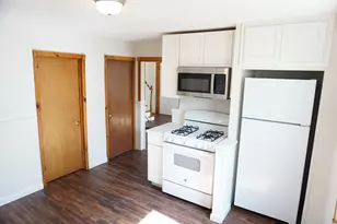 18 Sutherland St, Lowell, MA 01850 - Photo 7