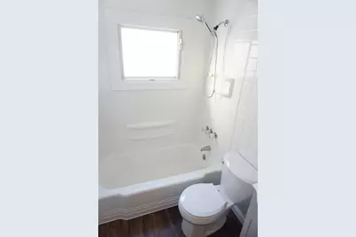 18 Sutherland St, Lowell, MA 01850 - Photo 17