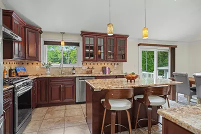 4 Lincoln Terrace, Waltham, MA 02451 - Photo 9