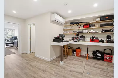 124 Gorham St, Lowell, MA 01852 - Photo 5