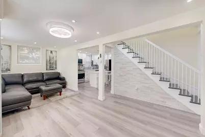15 West Tremlett Street, Boston, MA 02124 - Photo 7