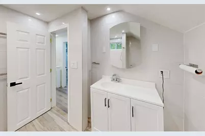 15 West Tremlett Street, Boston, MA 02124 - Photo 21