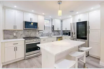 15 West Tremlett Street, Boston, MA 02124 - Photo 1