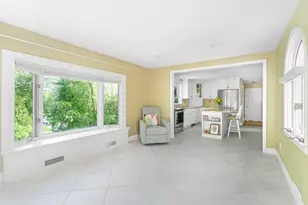 6 Crestview Dr, Westborough, MA 01581 - Photo 5