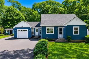 22 Balmoral Ct, Seekonk, MA 02771 - Photo 1