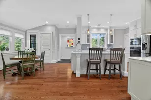 33 Linden St, Wellesley, MA 02482 - Photo 11