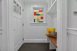 33 Linden St, Wellesley, MA 02482 - Photo 25