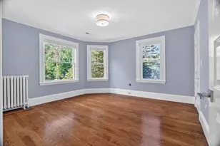 33 Linden St, Wellesley, MA 02482 - Photo 19