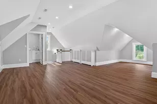 33 Linden St, Wellesley, MA 02482 - Photo 23