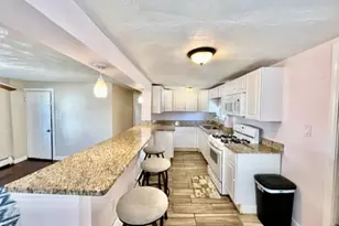14 Amity St, Lynn, MA 01902 - Photo 11