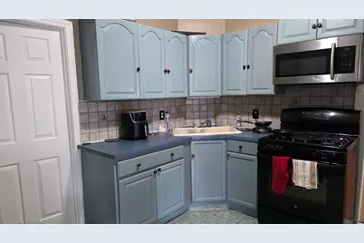 155 Grant St, Fall River, MA 02721 - Photo 9