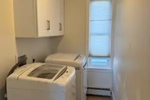 296 University St, Lowell, MA 01854 - Photo 7