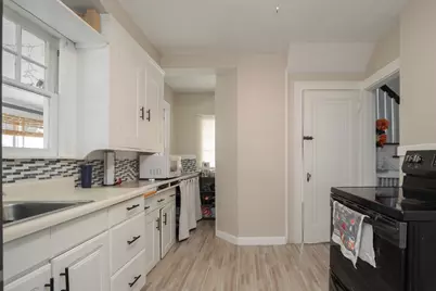 34 Preston St, Springfield, MA 01109 - Photo 11